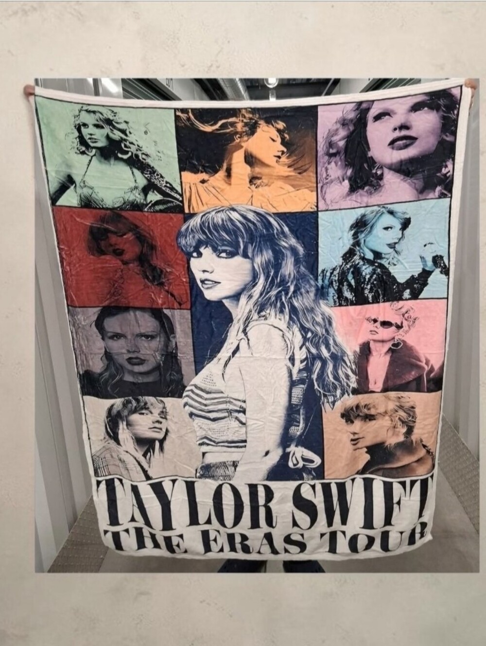 Taylor Swift Multicolor 40x50 Throw Blanket